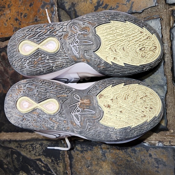 Nike Kyree Infinity 7 Youth - Picture 6 of 10